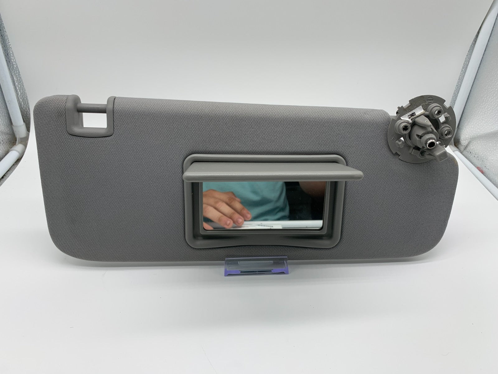 2016-2021 Chevrolet Malibu Passenger Sun Visor Gray OEM C04B40015