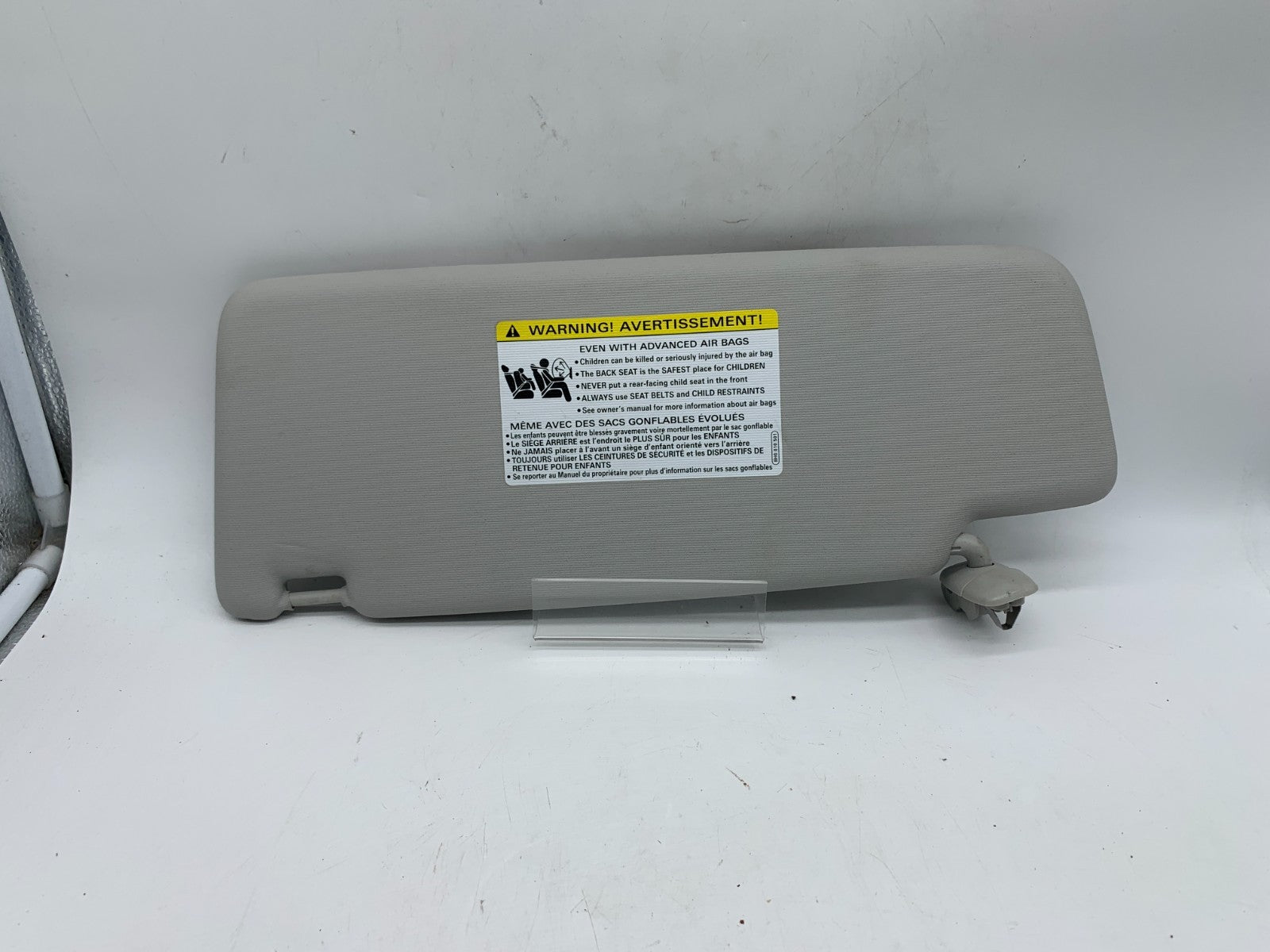 2017-2020 Volkswagen Passat Passenger Sun Visor Gray OEM D03B70005
