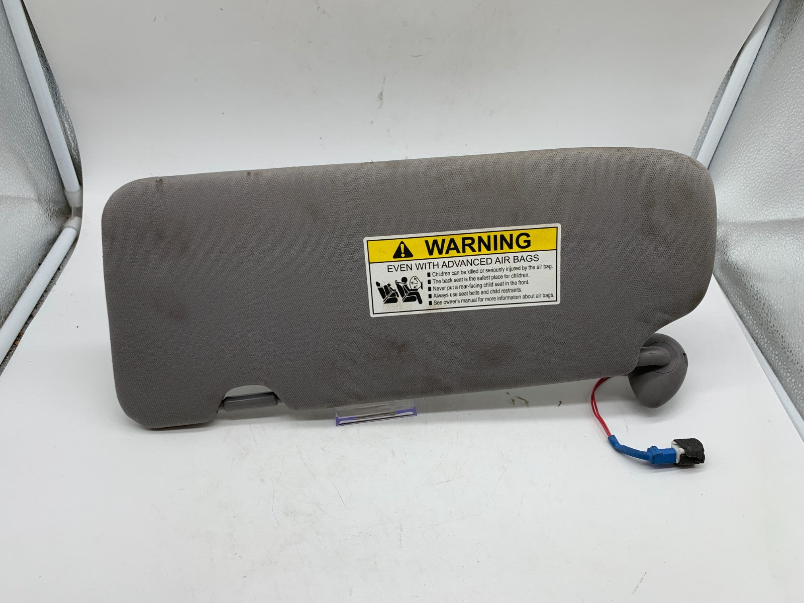 2017-2019 Honda CRV CR-V Passenger Sun Visor Gray Illuminated OEM B01B28001
