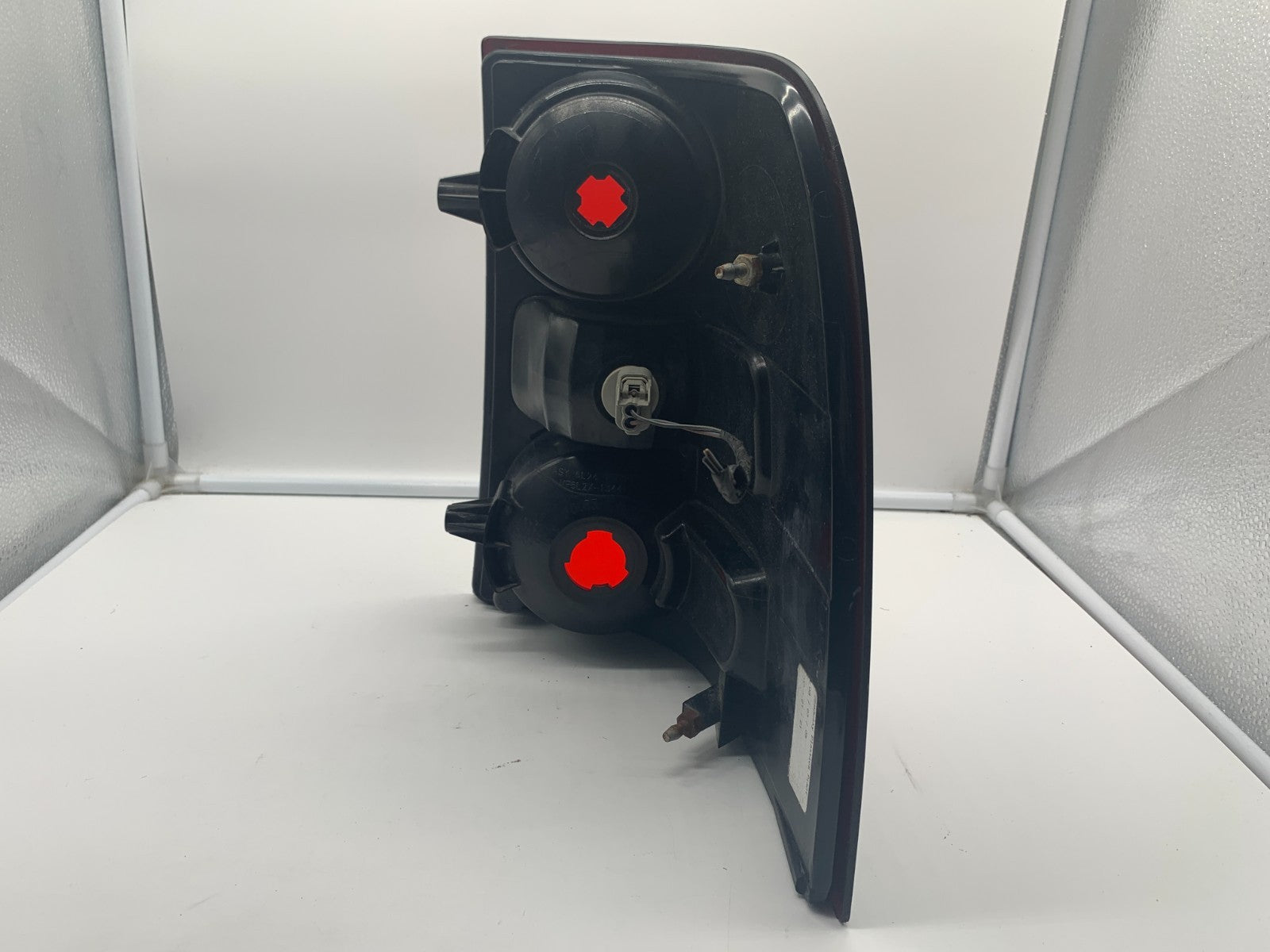 2006-2010 Ford Explorer Driver Side Tail Light Taillight OEM C03B11025