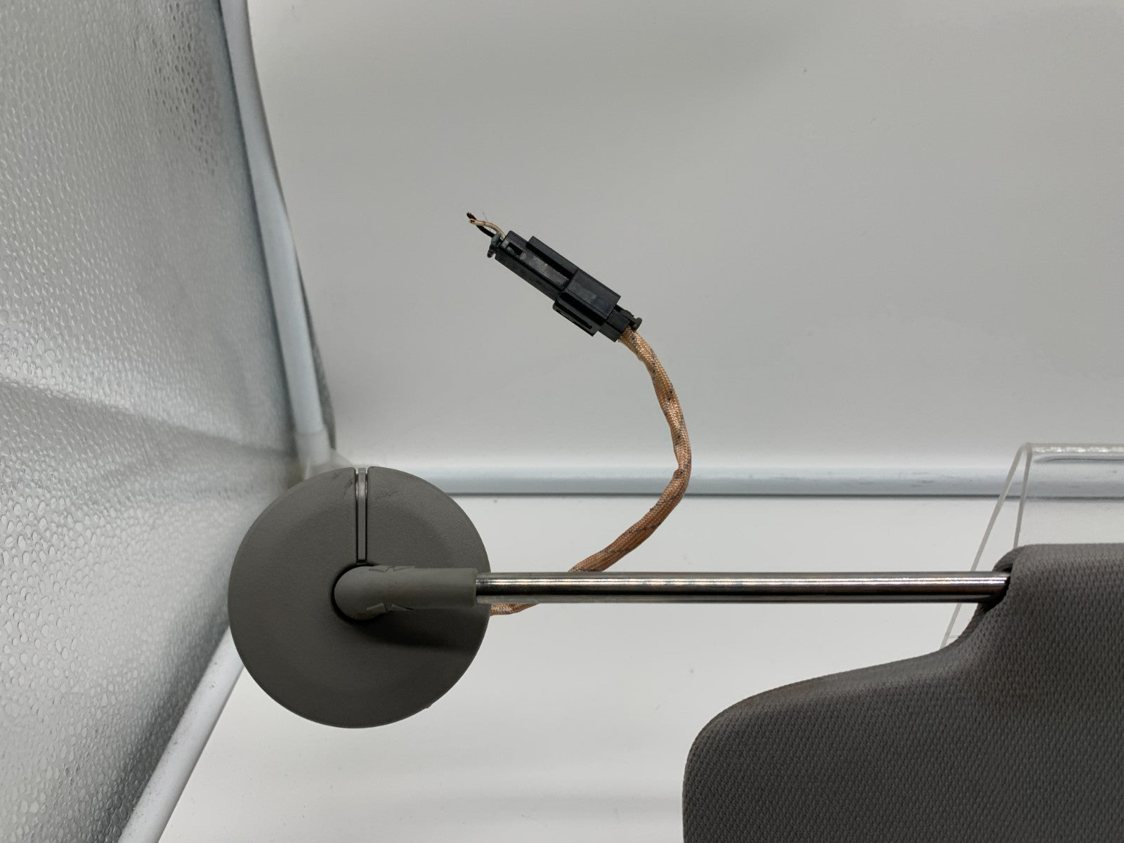 2018-2020 Chevrolet Equinox Passenger Sun Visor Illuminated OEM C01B28004