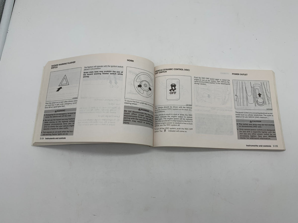 2012 Nissan Versa Owners Manual Set OEM D01B66017