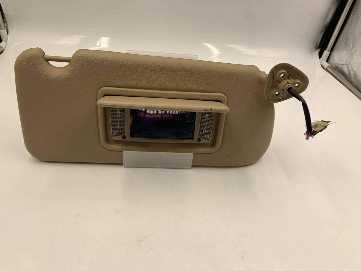 2004-2009 Cadillac SRX Passenger Sun Visor Gray Illuminated OEM D04B37026