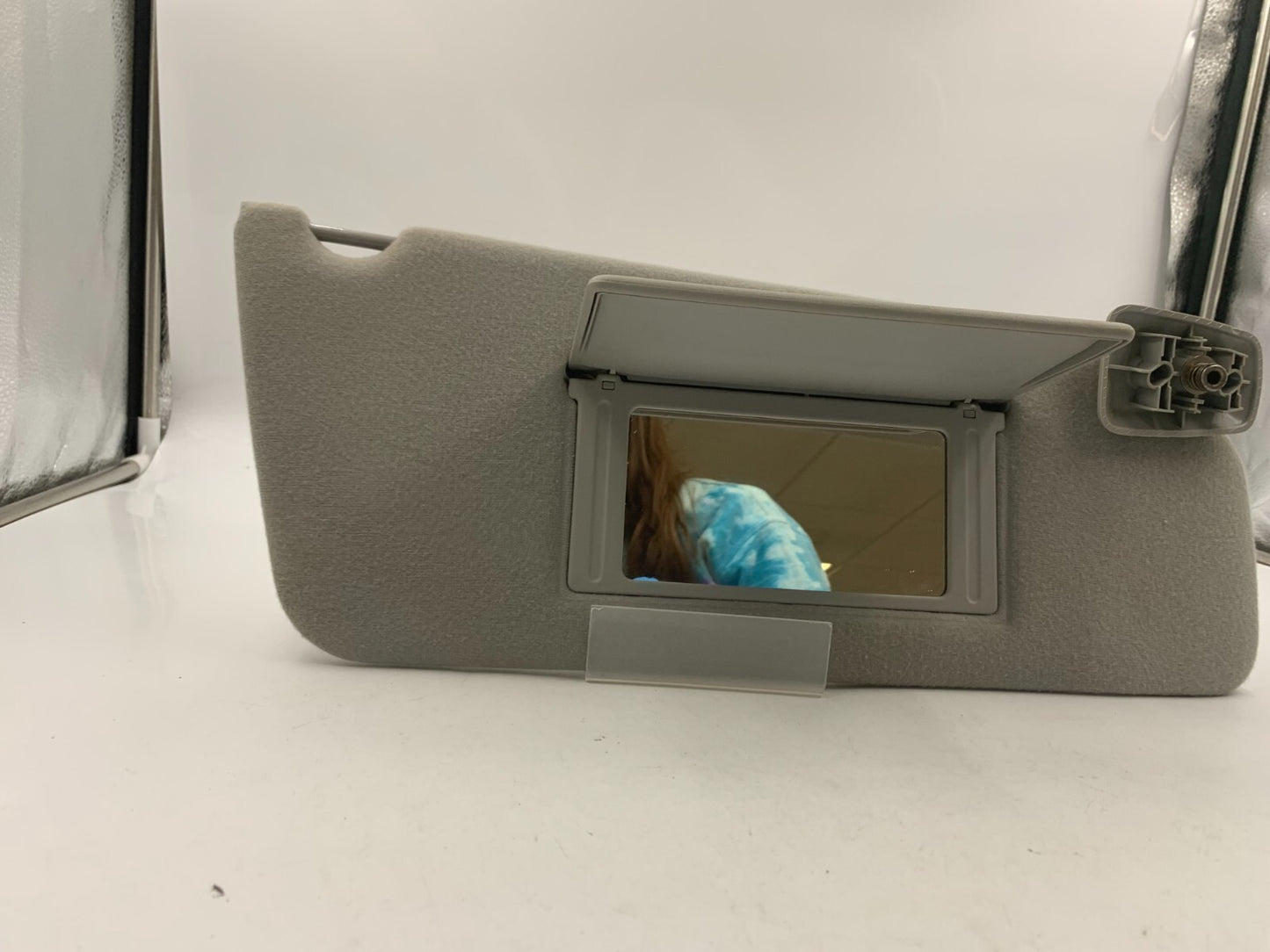 2004-2008 Ford F-150 F150 Passenger Sun Visor Gray OEM D02B18084