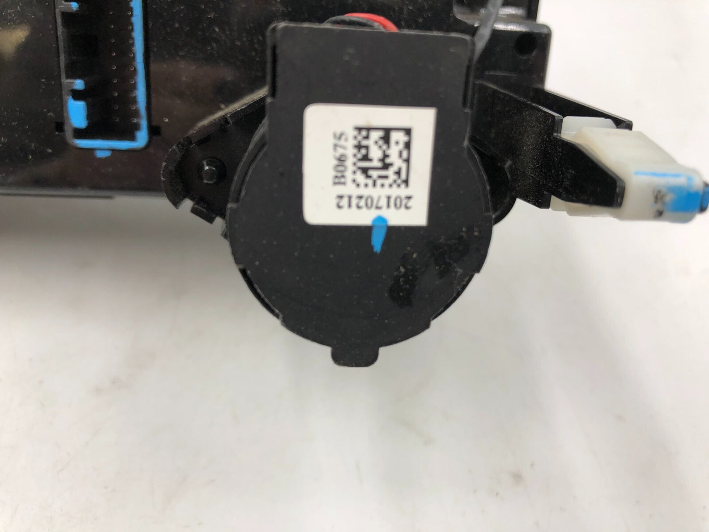 2017-2019 Kia Soul AC Heater Climate Control OEM A04B43068