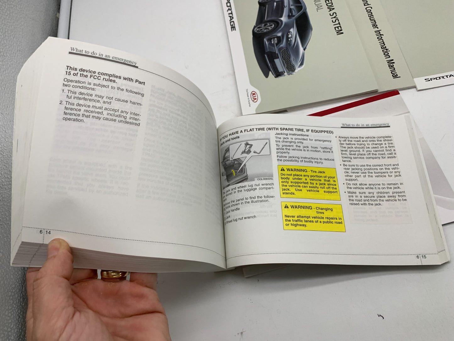 2020 Kia Sportage Owners Manual Set OEM B04B27011