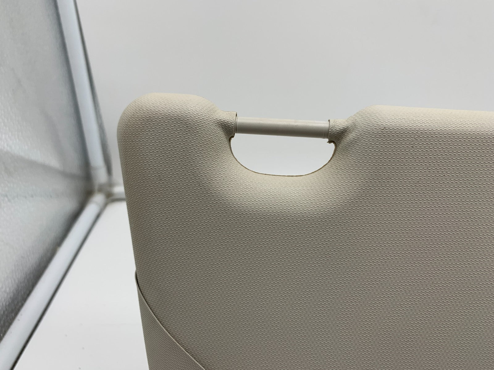 2012-2013 Ford Focus Passenger Sun Visor White OEM B04B43005