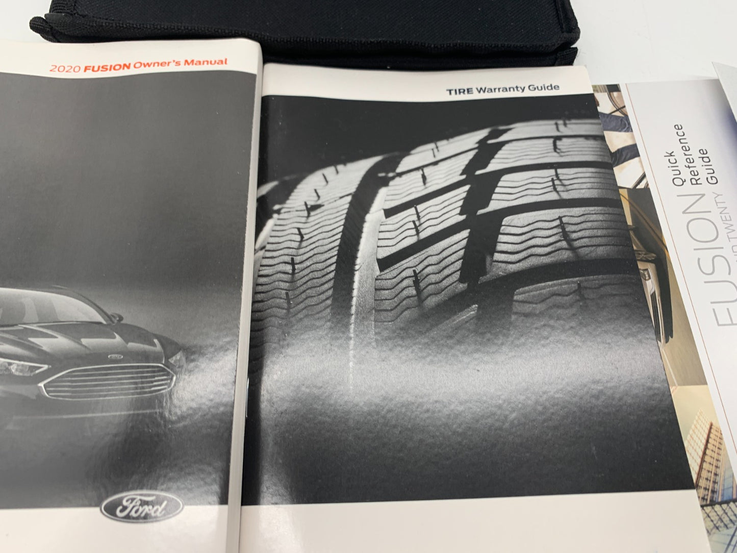 2020 Ford Fusion Owners Manual Set with Case OEM D03B43002