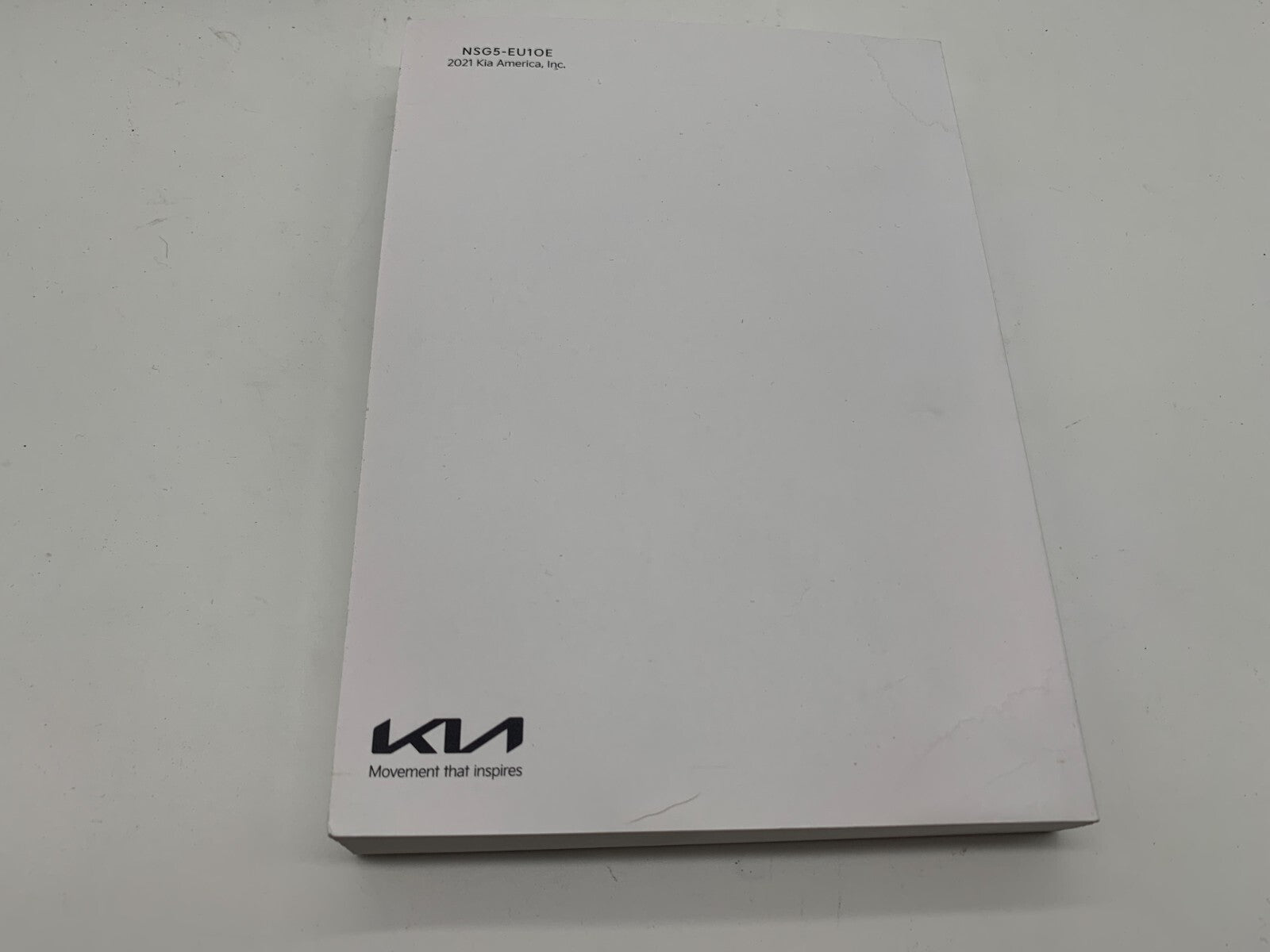 2022 Kia Telluride Sedan Owners Manual Set with Case OEM E01B46009