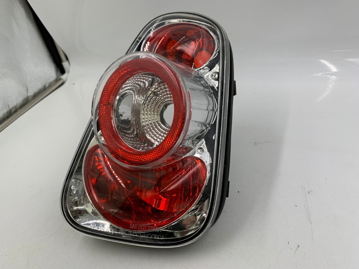 2002-2008 Mini Cooper Passenger Side Tail Light Taillight Aftermarket D02B24027