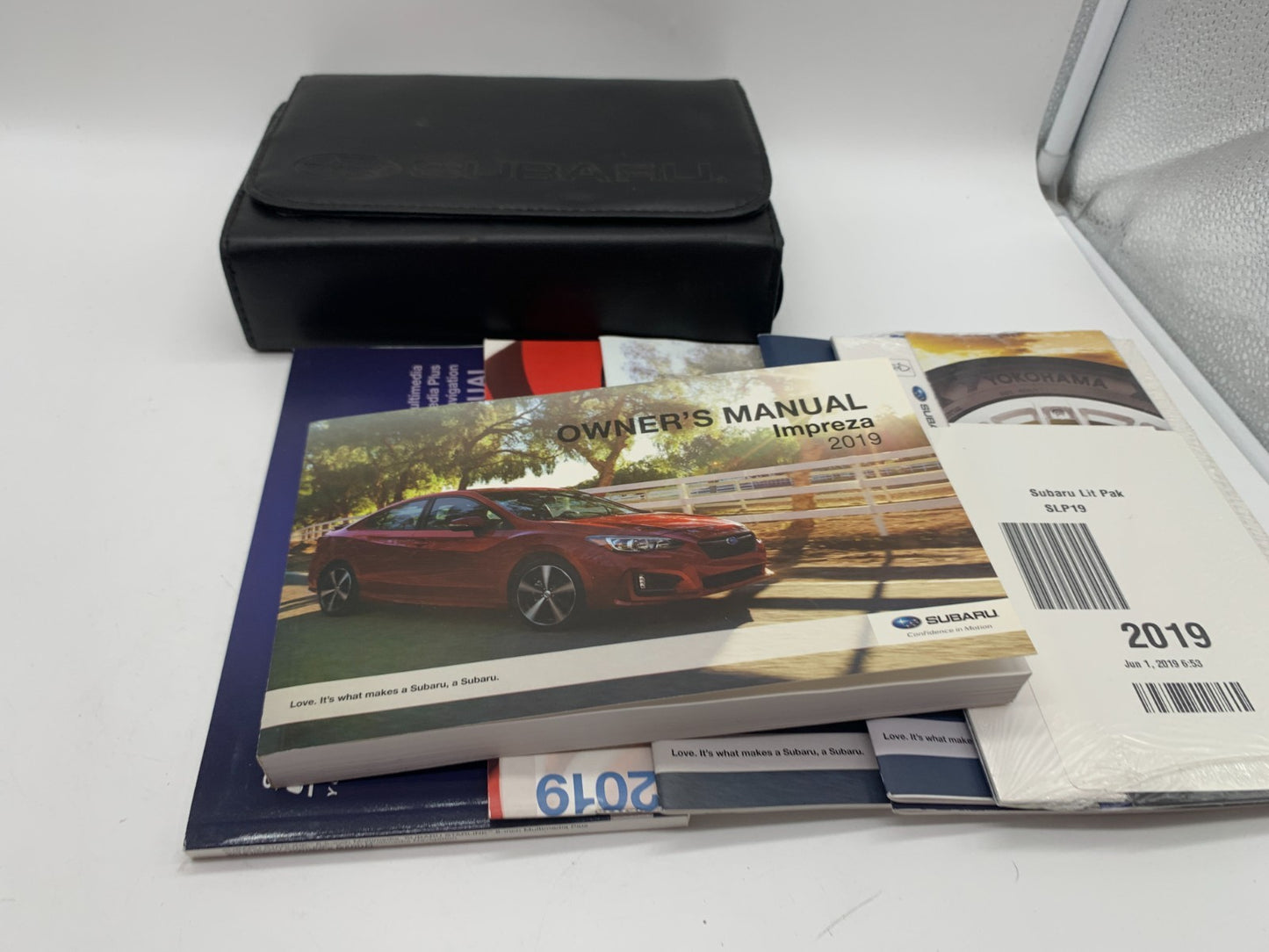 2019 Subaru Impreza Owners Manual Set with Case OEM D01B41075