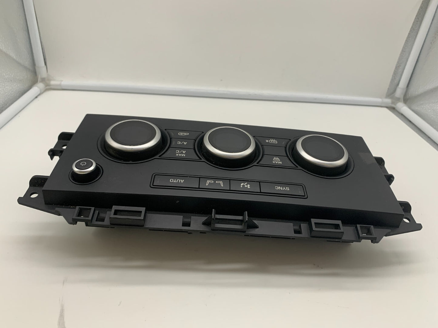 2020 Land Rover Discovery AC Heater Climate Control Unit OEM A02B09014