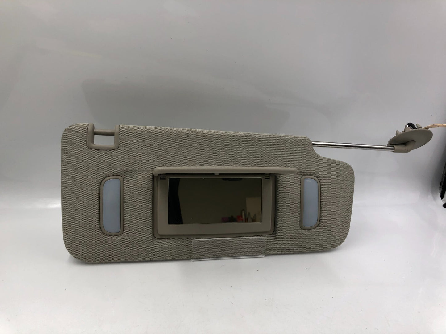 2013-2021 Buick Encore Passenger Sun Visor Beige Illuminated OEM C04B11005
