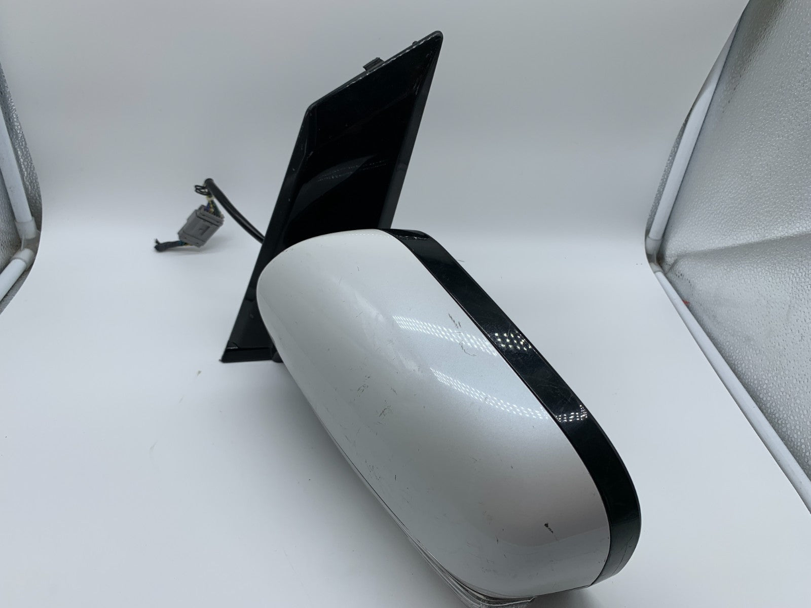 2006-2007 Subaru B9 Tribeca Driver Side View Power Door Mirror OEM C04B51002