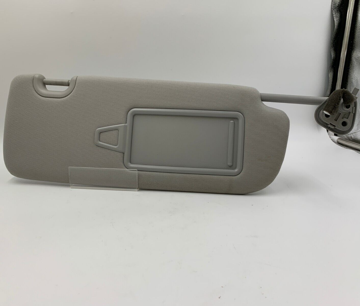 2013-2019 Hyundai Santa Fe Passenger Sun Visor Illuminated Gray OEM D02B45024