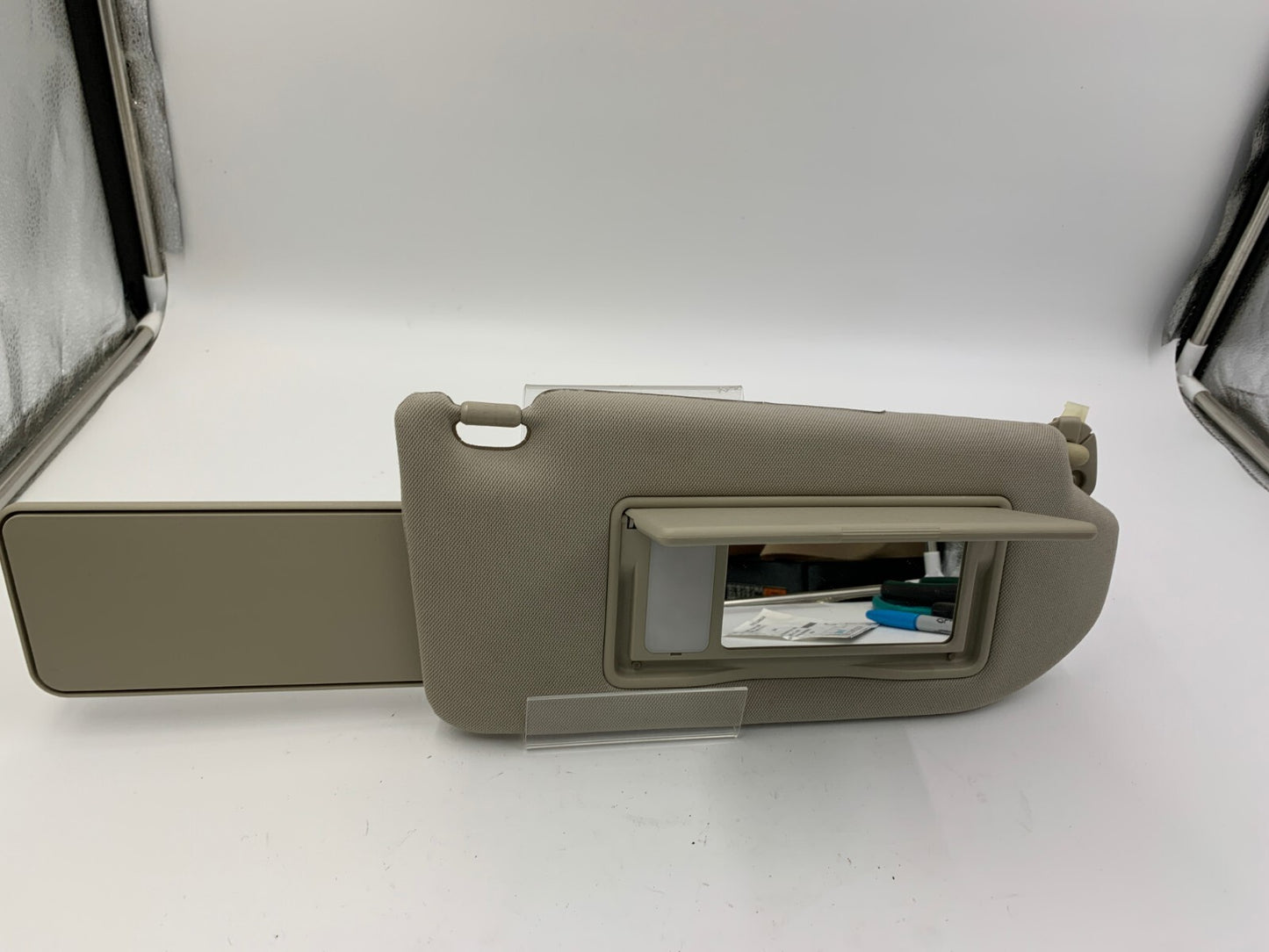 2007-2008 Infiniti G35 Passenger Sun Visor Gray Illuminated OEM C03B22026