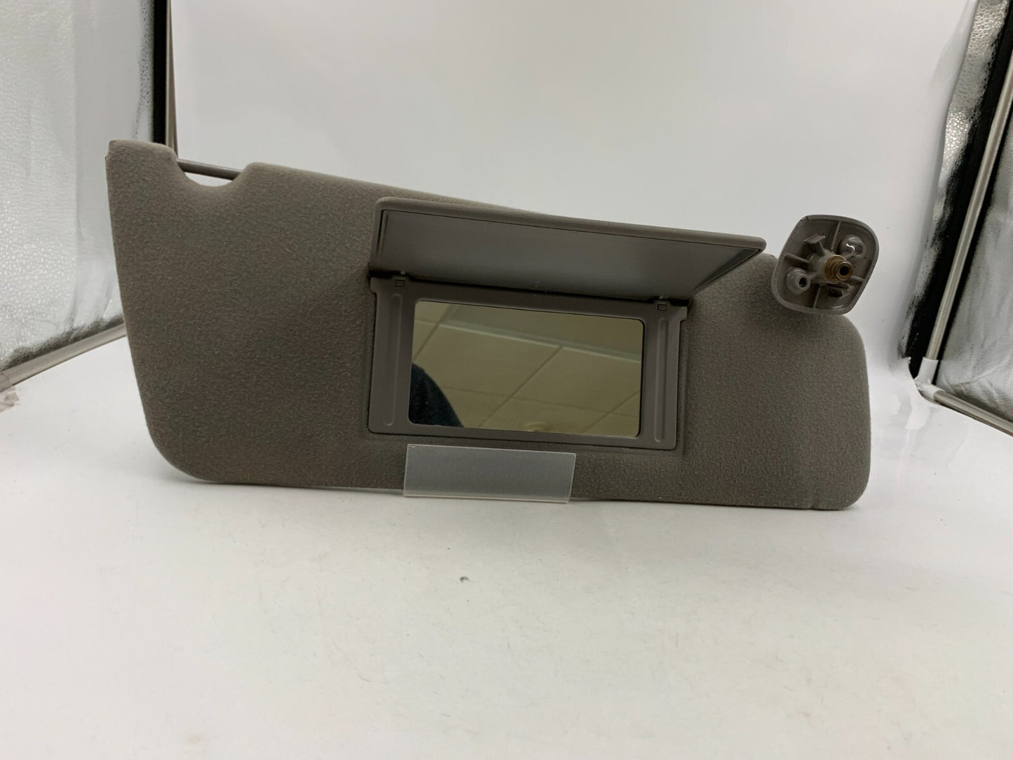 2000-2002 Ford F-150 Passenger Sun Visor Gray OEM E03B39064