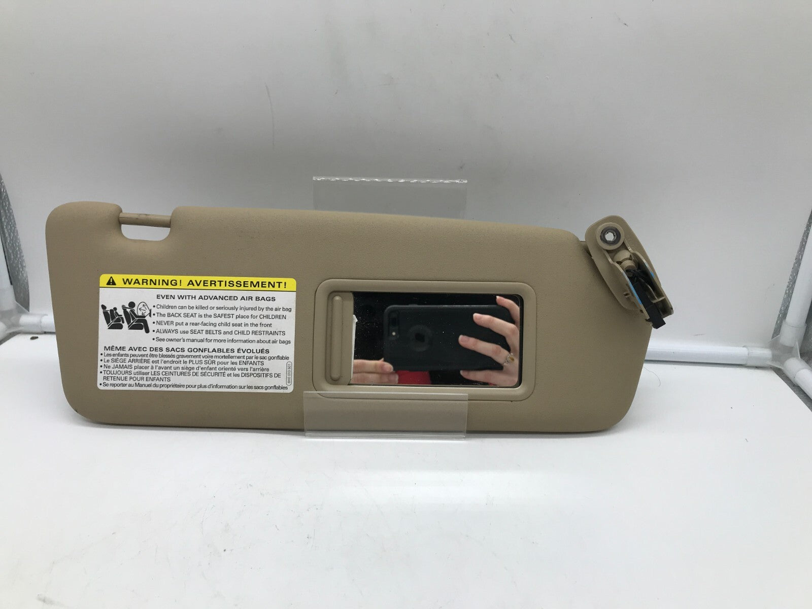 2002-2008 Audi A4 Sedan Passenger Sun Visor Beige Illuminated OEM E02B65010