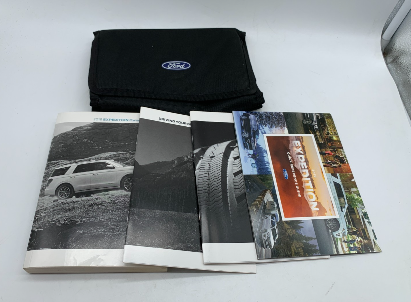 2019 Ford Expedition Owners Manual Set with Case OEM D02B09040
