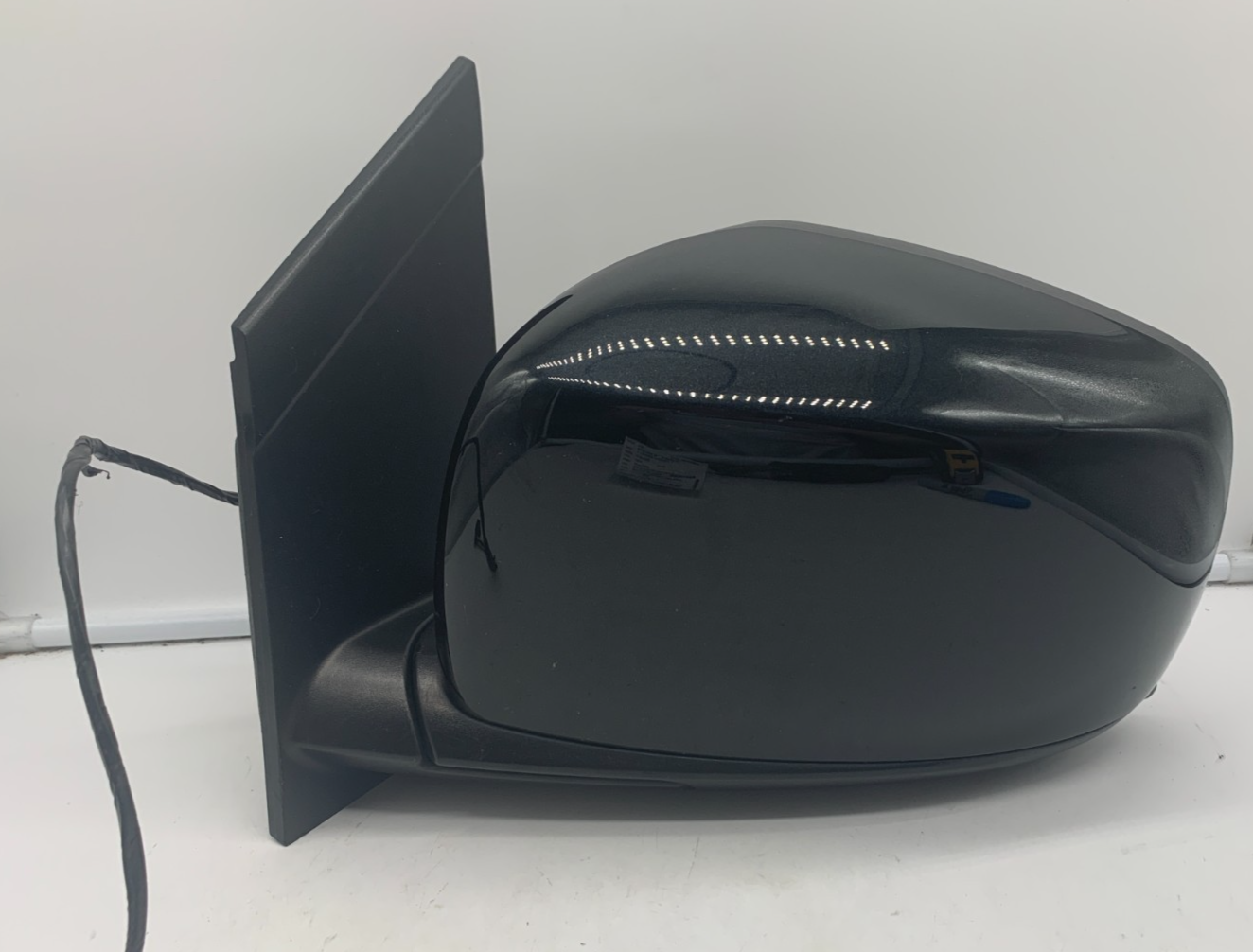 2011-2016 Chrysler Town & Country Driver Power Door Mirror Black OEM C02B17090