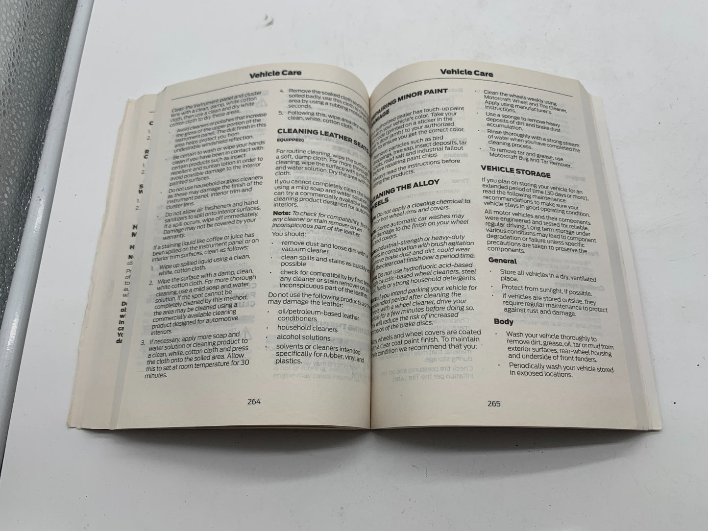 2014 Ford Fusion Owners Manual with Case OEM B03B21025