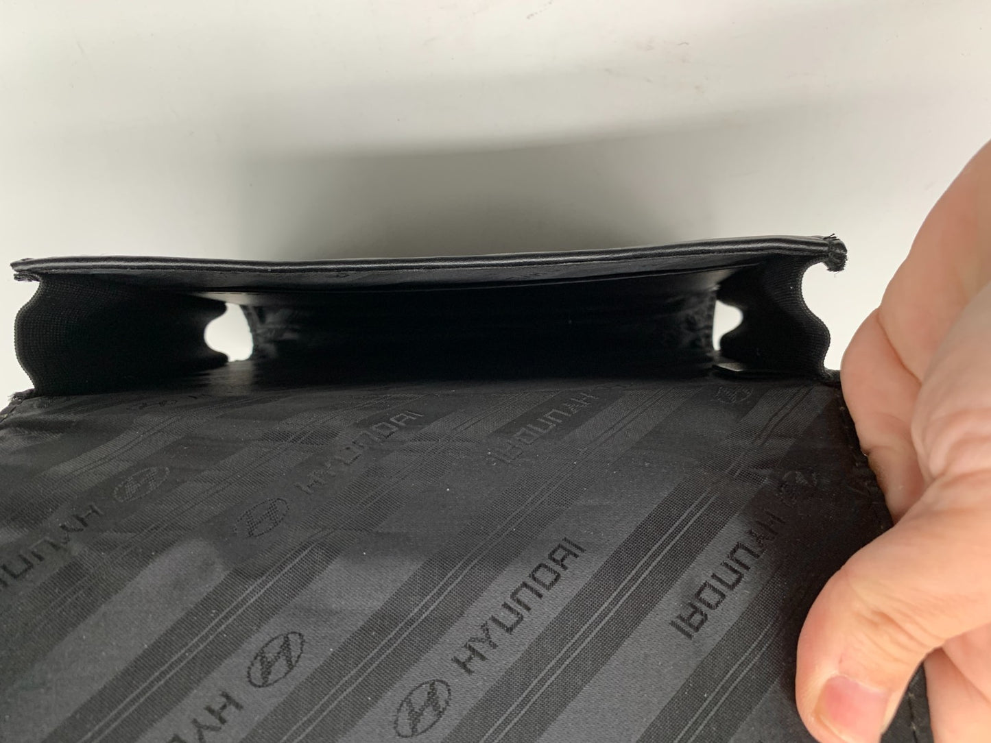 Hyundai Owners Manual Case Only OEM B04B27010