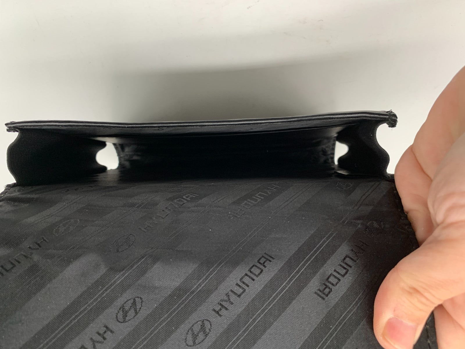 Hyundai Owners Manual Case Only OEM B04B27010