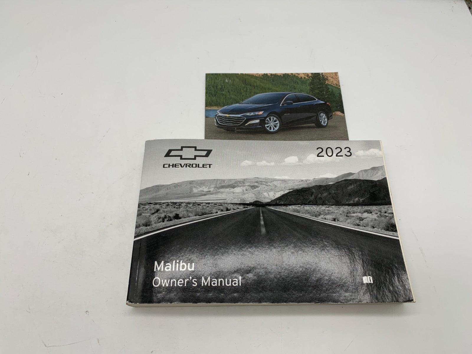 2023 Chevrolet Malibu Owners Manual OEM A01B33003