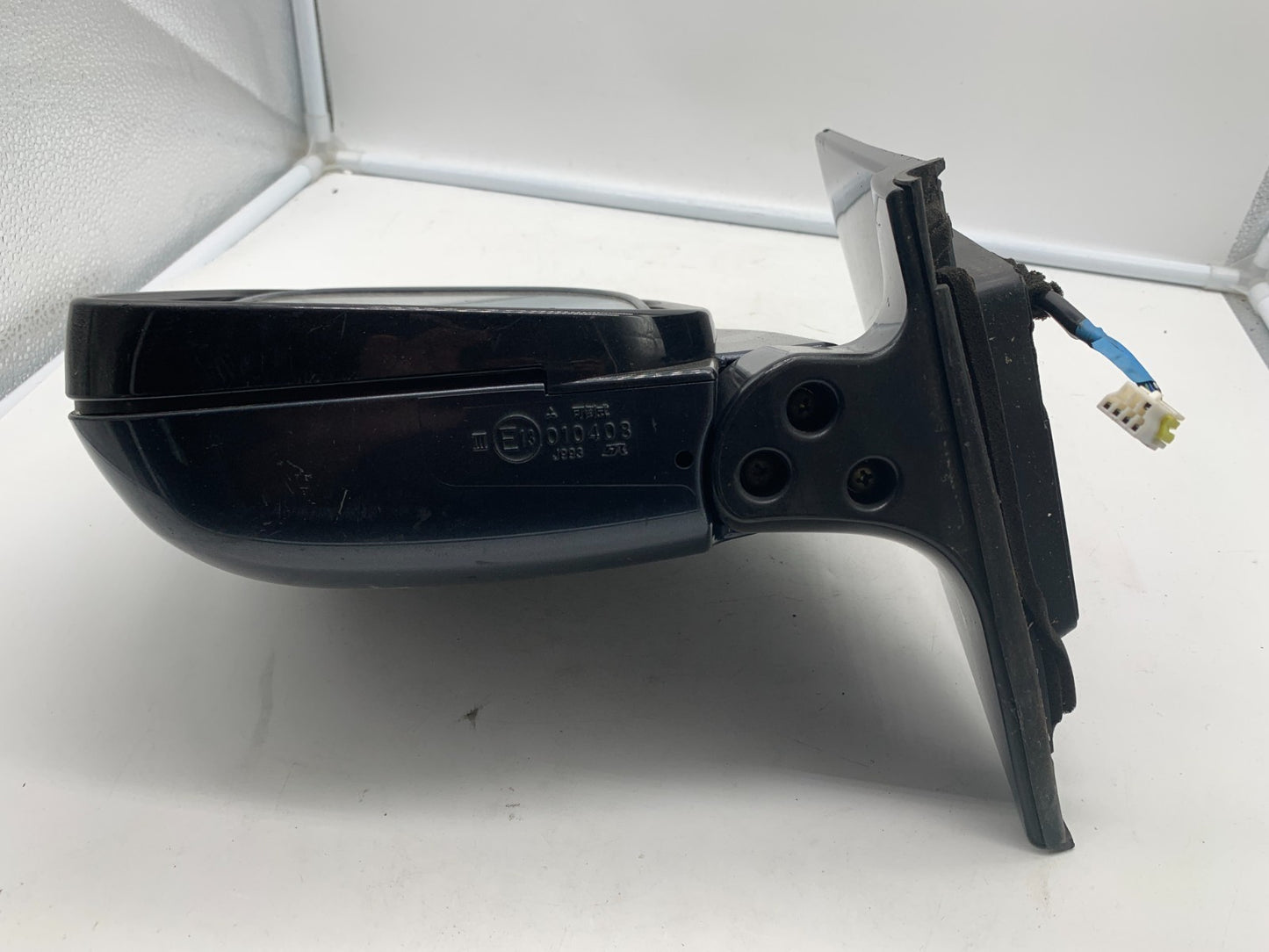 2001-2006 Mitsubishi Montero Driver Side Power Door Mirror Gray OEM A04B36003