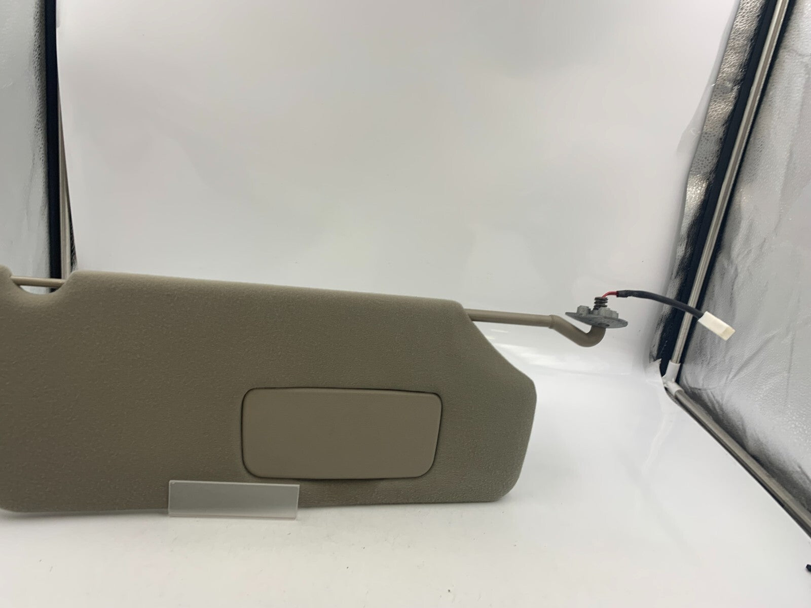 2011-2014 Toyota Sienna Passenger Visor Sunvisor Gray Illuminated OEM D04B41054