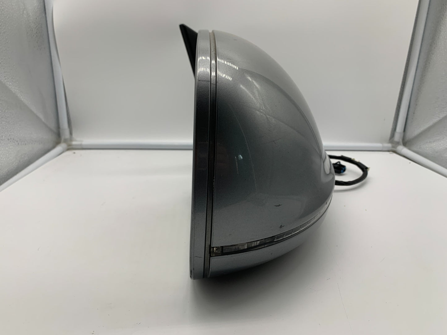 2007-2009 Audi Q7 Passenger Side View Power Door Mirror Gray BSA OEM C01B39001