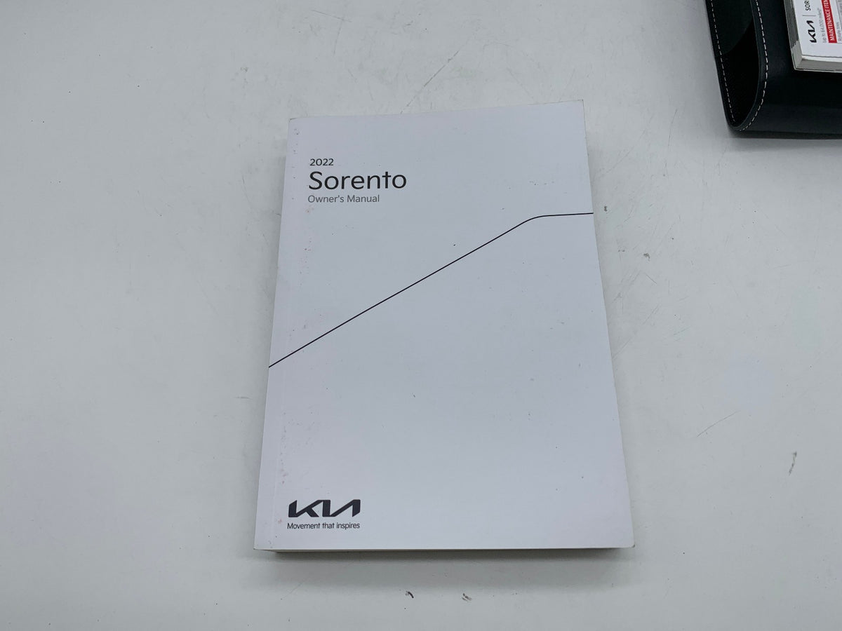 2022 Kia Sorento Owners Manual Set with Case OEM R01B13015