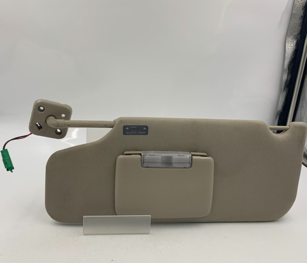 2010-2011 Ford Taurus Driver Side Sun Visor Sunvisor Gray Illuminated E03B63004