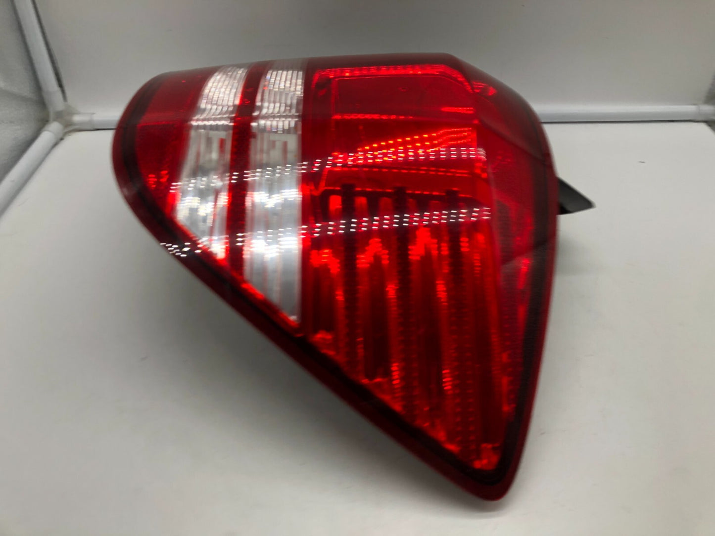2009 Dodge Journey Passenger Side Tail Light Taillight OEM A02B05007