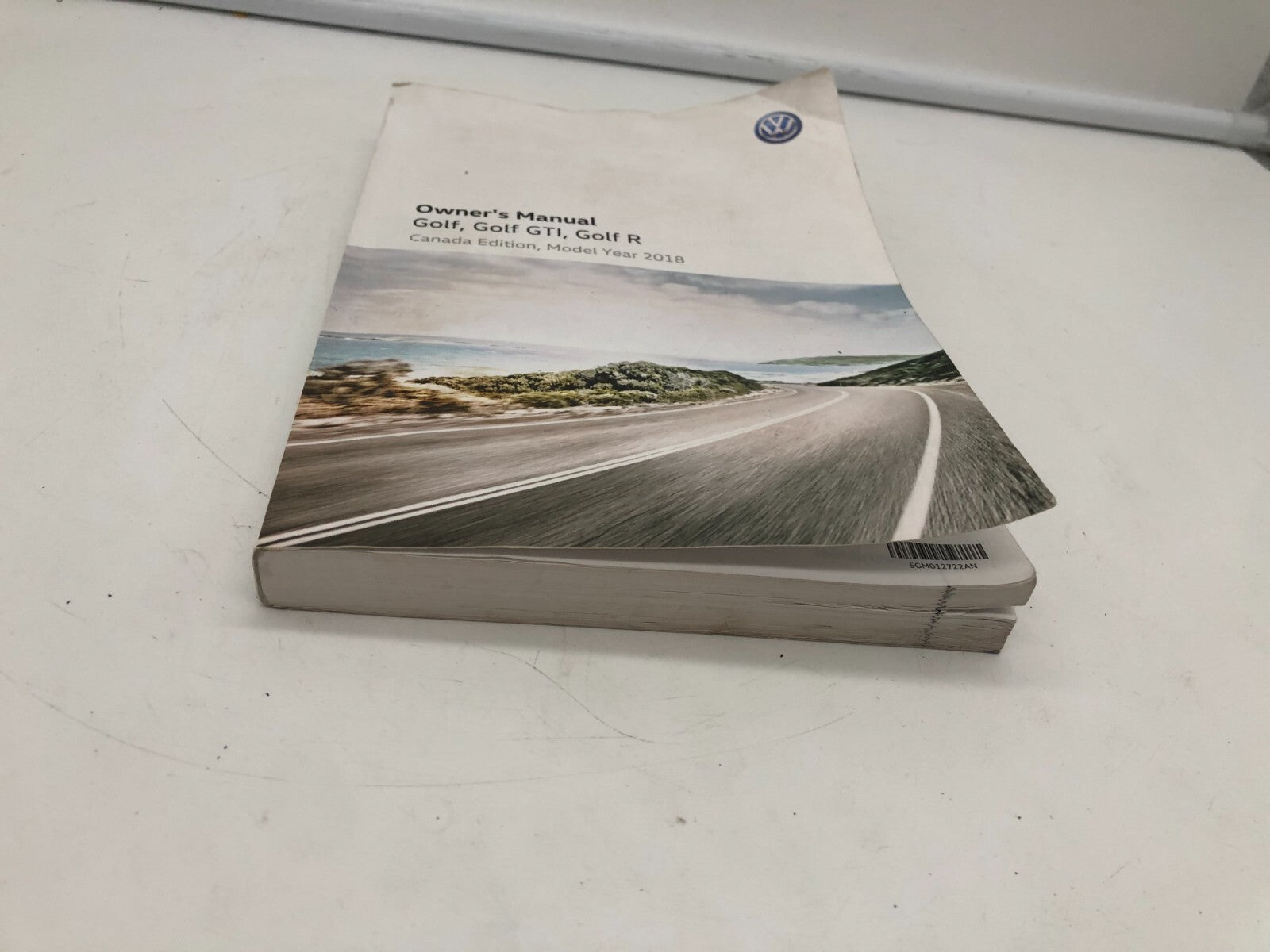 2018 Volkswagen Golf GTI Owners Manual OEM C02B40012