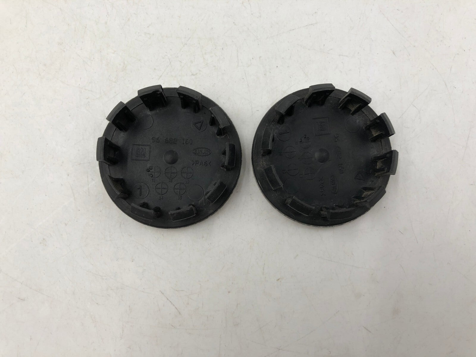 Chevrolet Rim Wheel Center Cap Set Silver OEM D04B31086