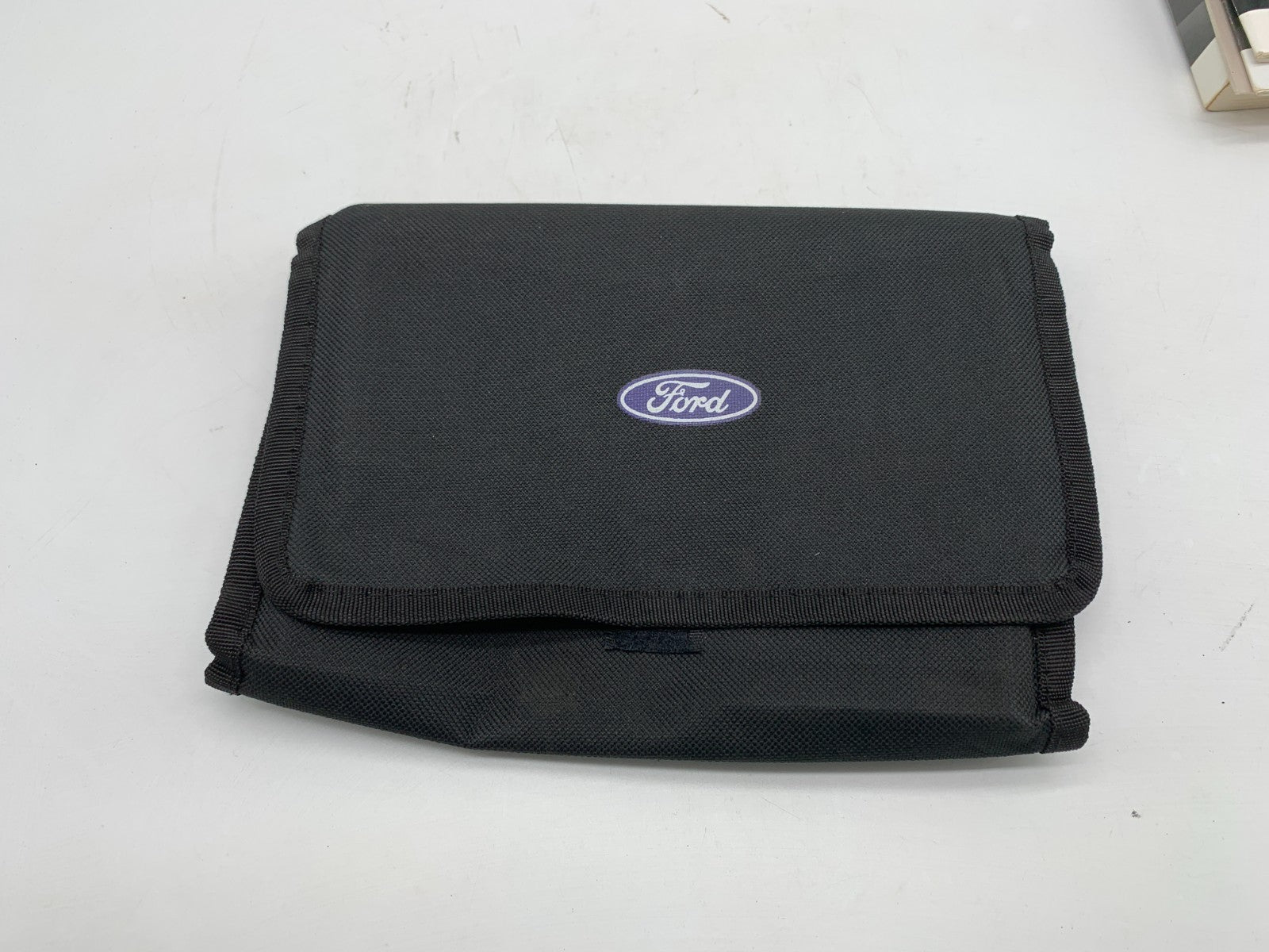 2017 Ford Fusion Owners Manual Set with Case OEM B02B24013