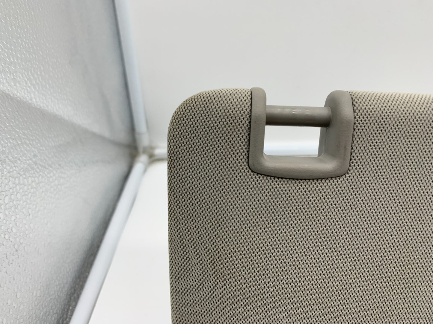 2015-2016 Chevrolet Trax Passenger Sun Visor Gray OEM C03B29001