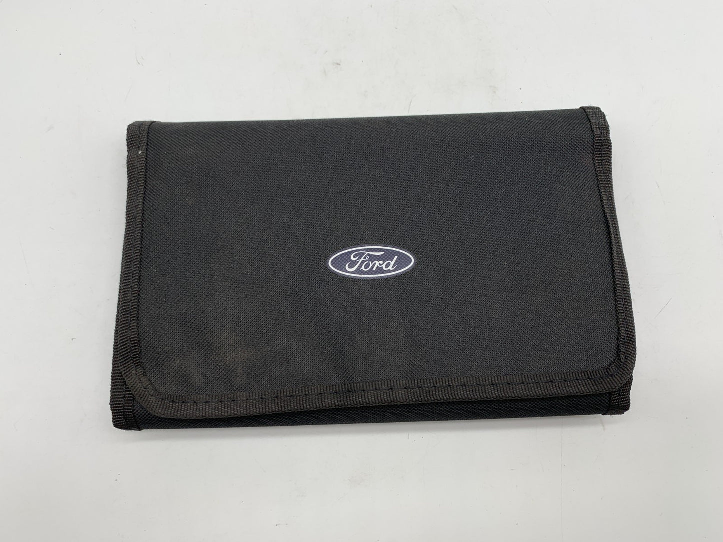 2018 Ford Fusion Owners Manual Set with Case OEM A04B08022