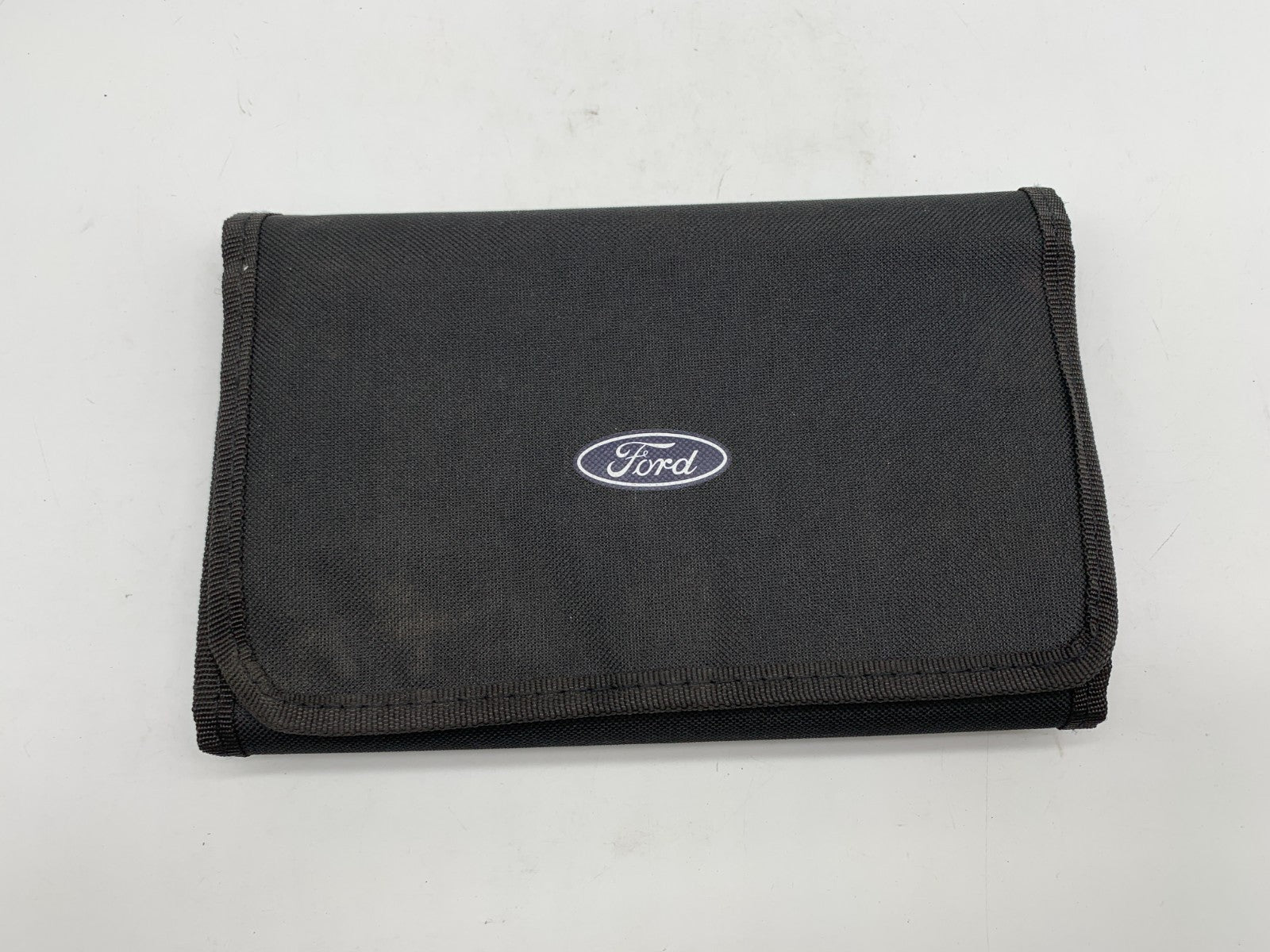 2018 Ford Fusion Owners Manual Set with Case OEM A04B08022