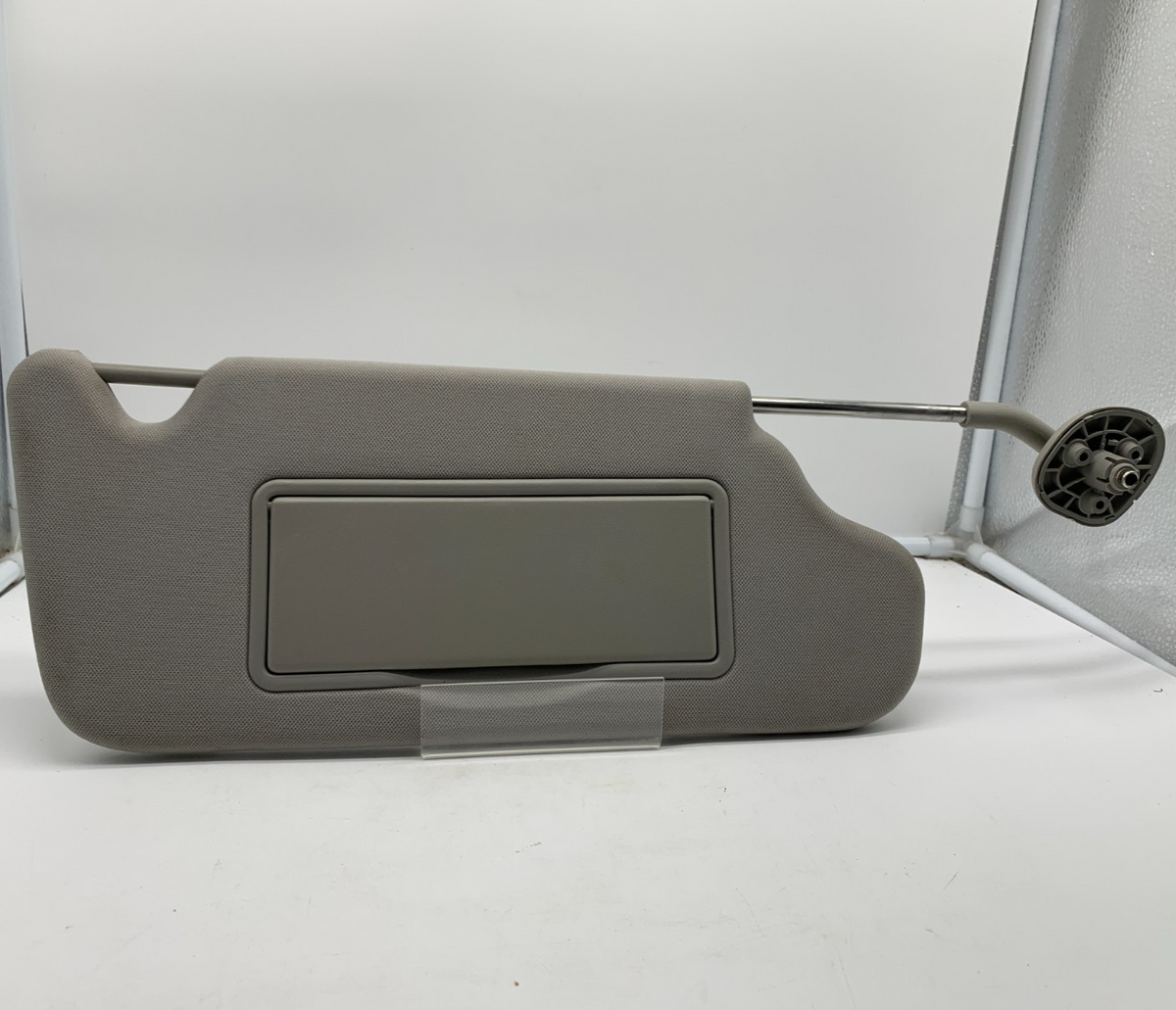 2006-2016 Chevrolet Impala Passenger Sun Visor Gray OEM B04B51007
