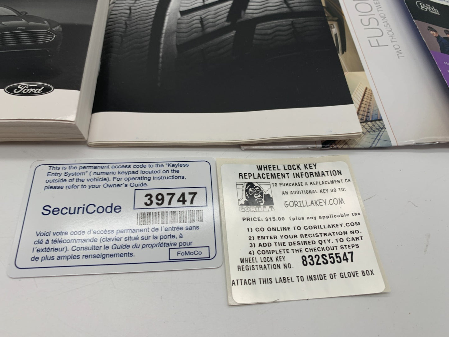 2020 Ford Fusion Owners Manual Set with Case OEM D03B43002
