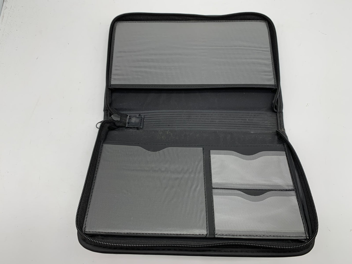 Nissan Owners Manual Case Only OEM D02B39052