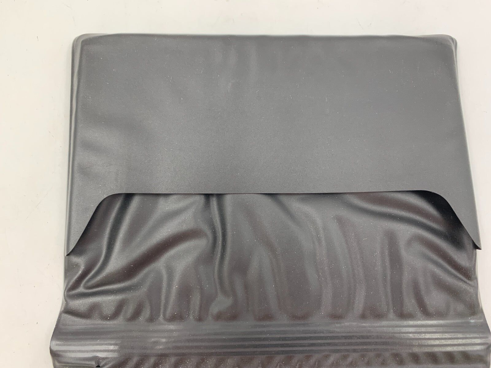 2004 Suzuki Forenza Owners Manual Set with Case B02B22041