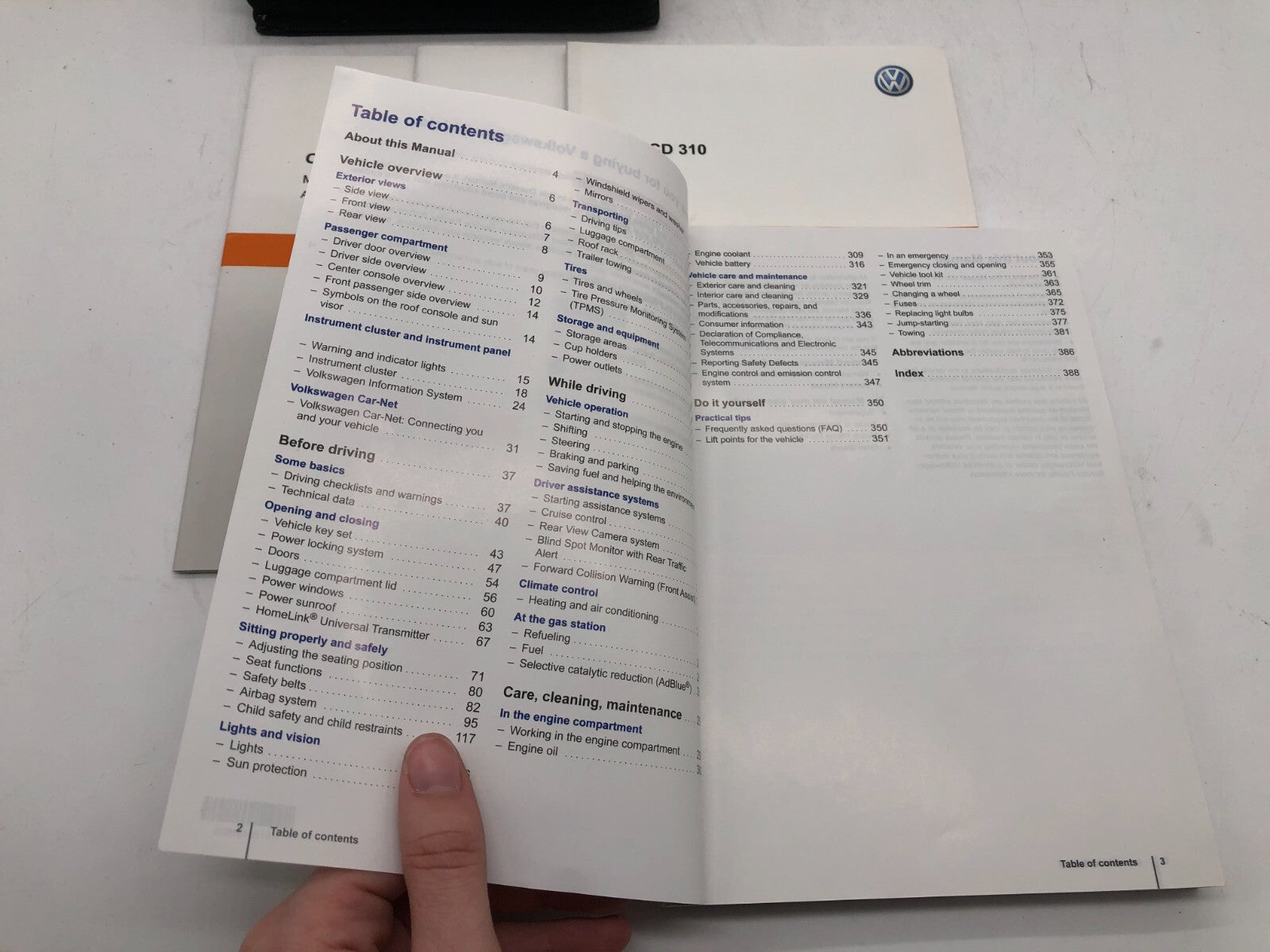 2015 Volkswagen Jetta GLI Owners Manual Set with Case OEM E03B10058