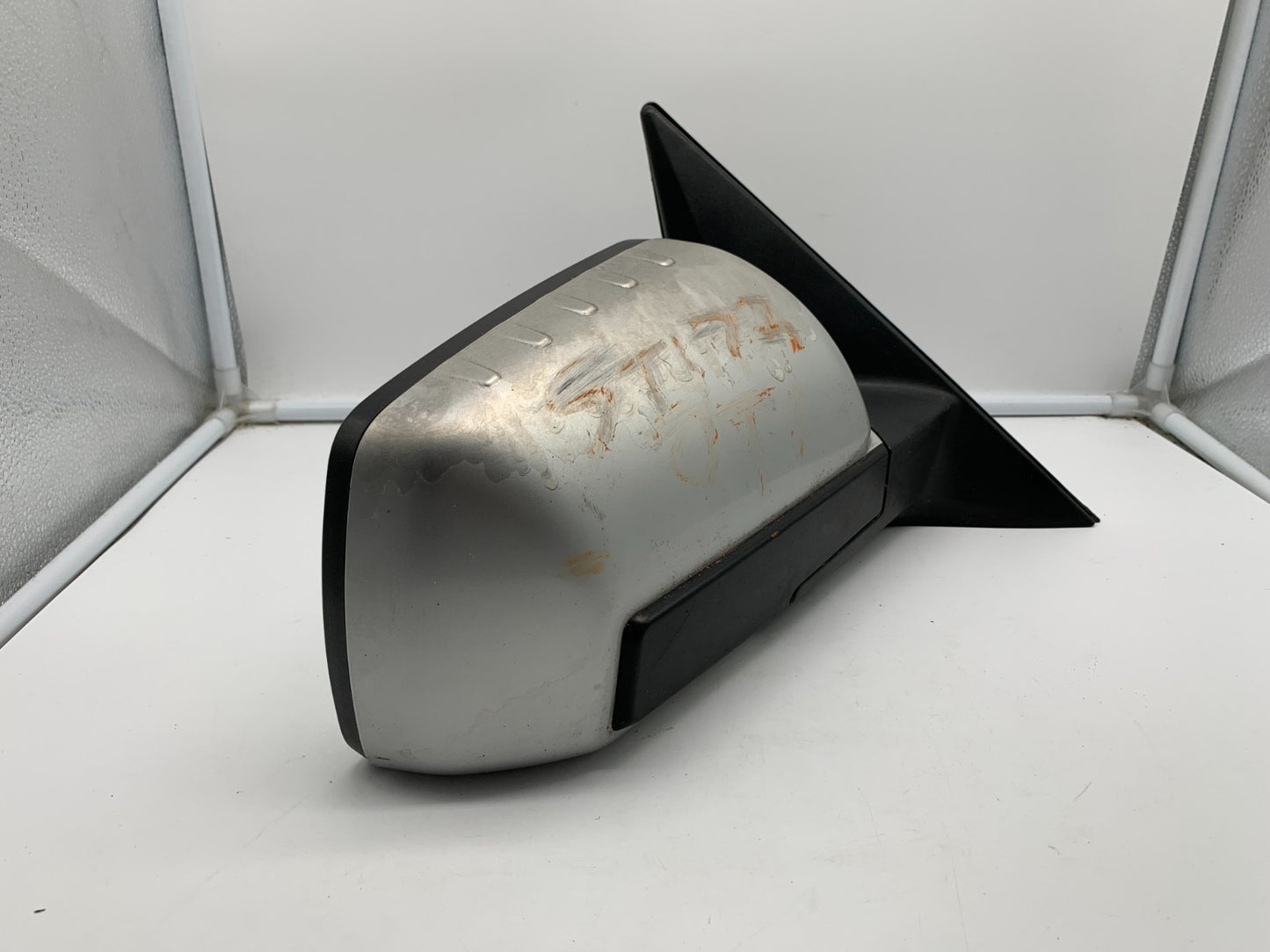 2010-2013 Kia Soul Passenger Side View Manual Door Mirror Silver OEM C03B57006