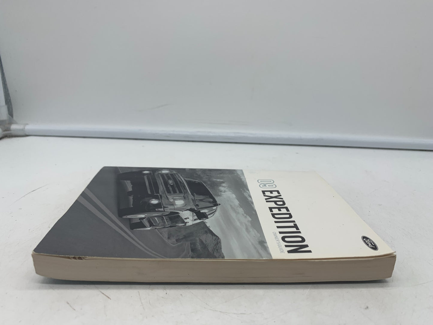 2009 Ford Expedition Owners Manual Set with Case OEM