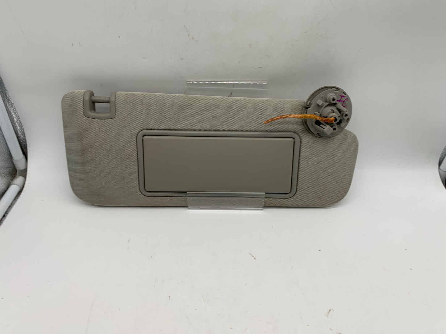 2013-2016 Chevrolet Malibu Passenger Sun Visor Gray Illuminated OEM A04B42006