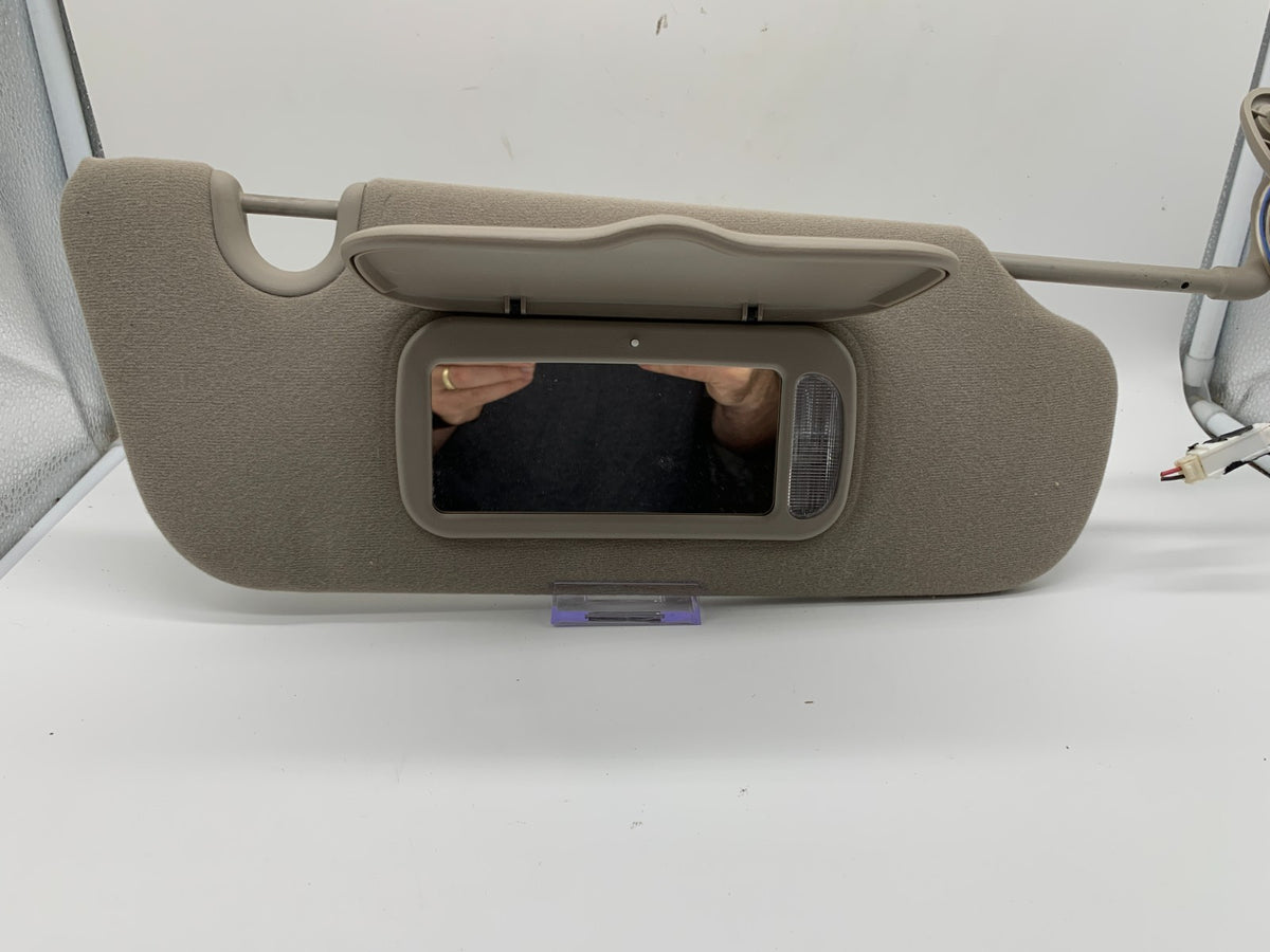 2002-2003 Jeep Liberty Passenger Sun Visor Gray Illumination OEM B02B09091