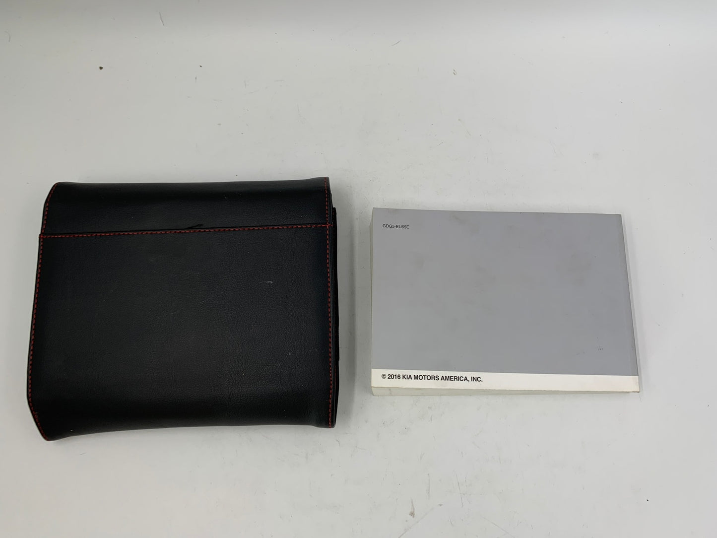 2016 Kia Optima Sedan Owners Manual with Case OEM D01B64004